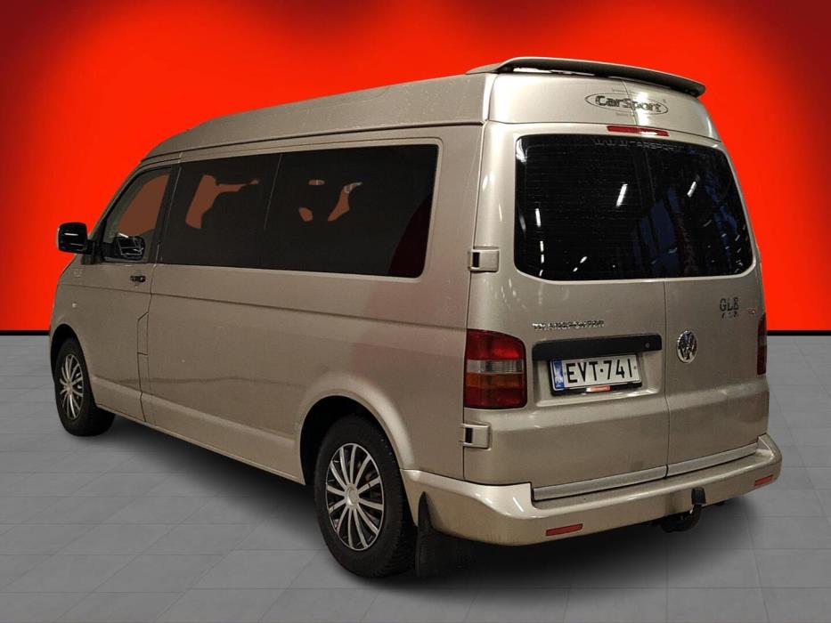 VOLKSWAGEN Transporter 2005