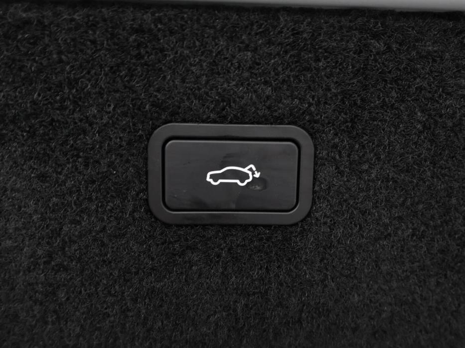 POLESTAR 4 2025