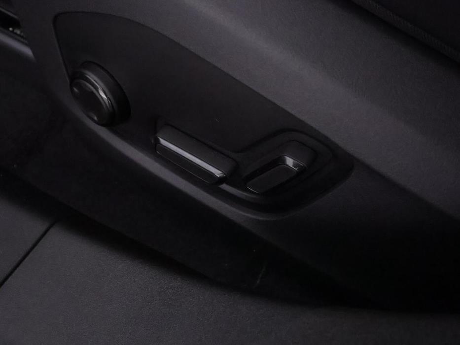 POLESTAR 4 2025