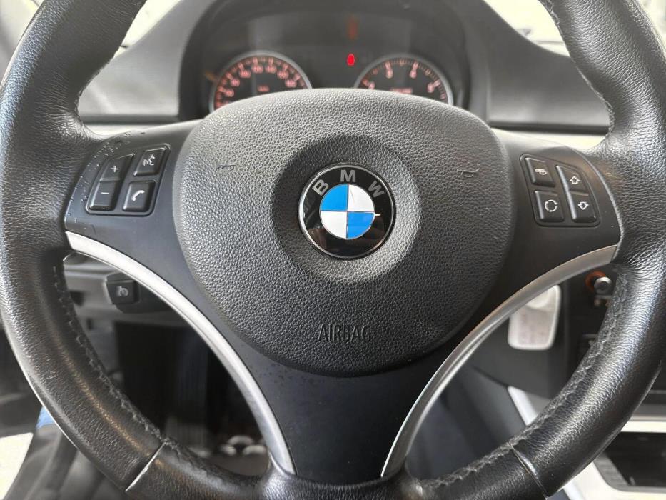 BMW 318 2010