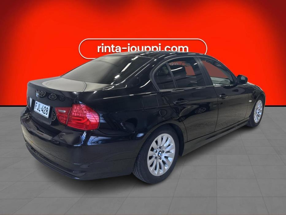 BMW 318 2010