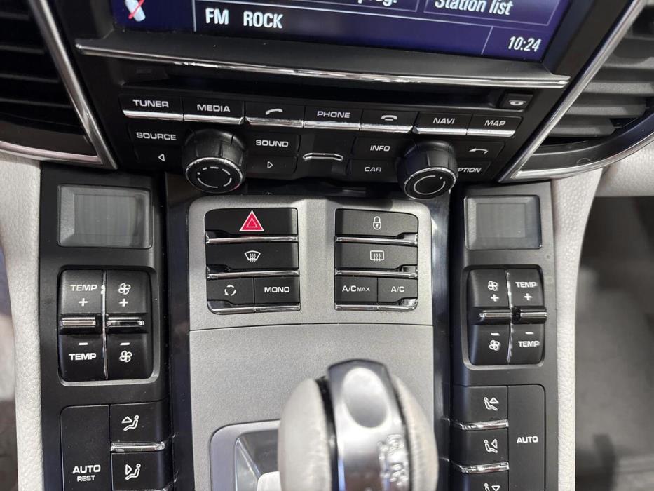 PORSCHE PANAMERA 4 2012