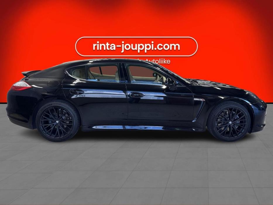 PORSCHE PANAMERA 4 2012