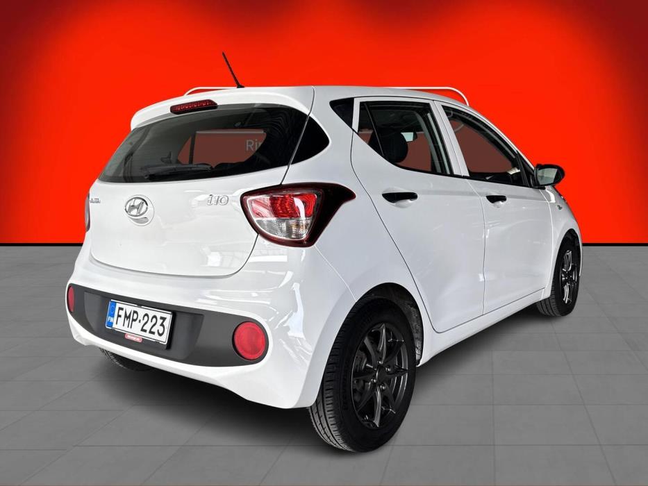HYUNDAI i10 2017