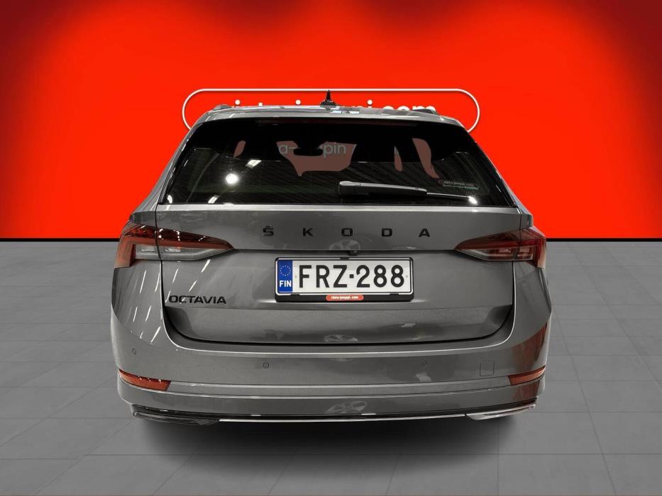 SKODA Octavia 2024