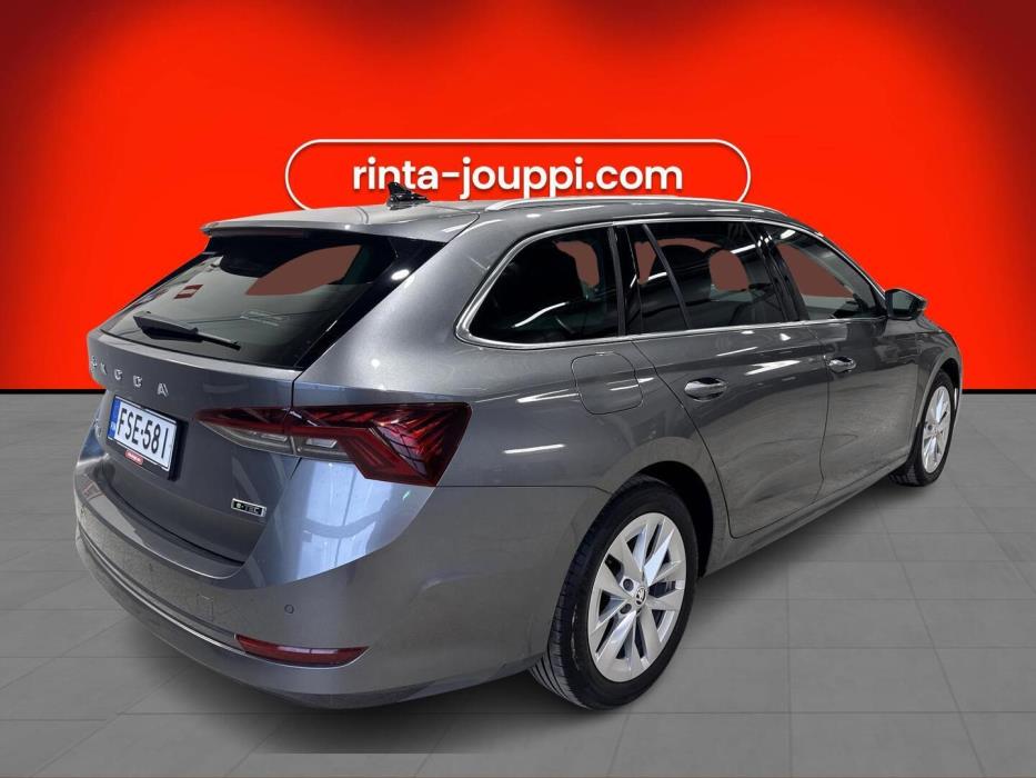 SKODA Octavia 2024