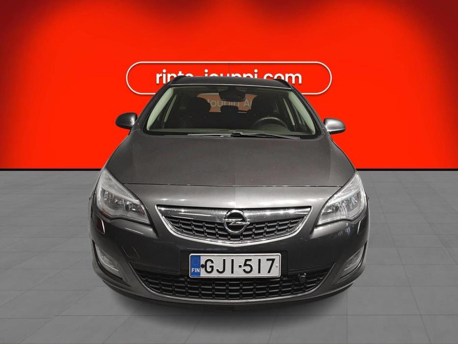 OPEL Astra 2011