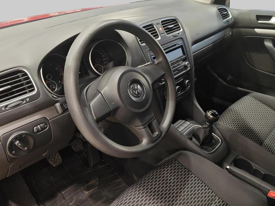 VOLKSWAGEN Golf 2011