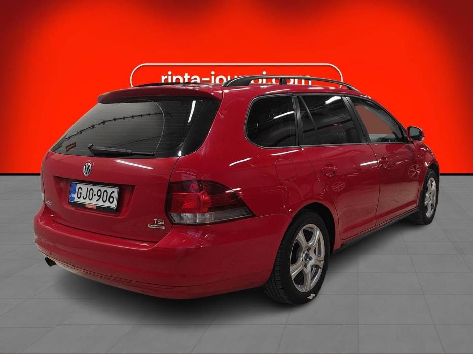 VOLKSWAGEN Golf 2011