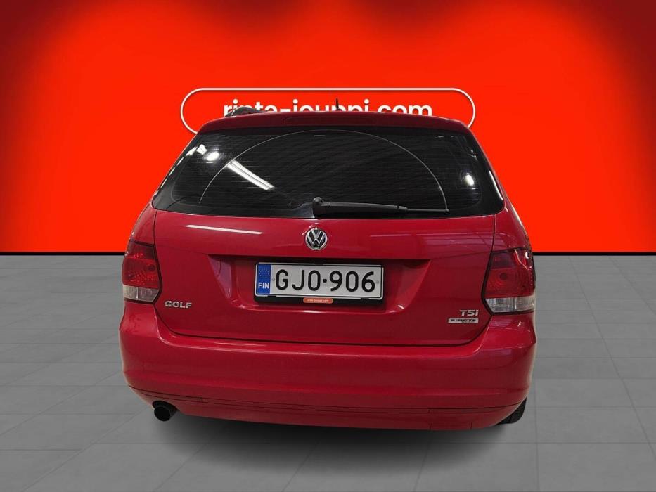 VOLKSWAGEN Golf 2011