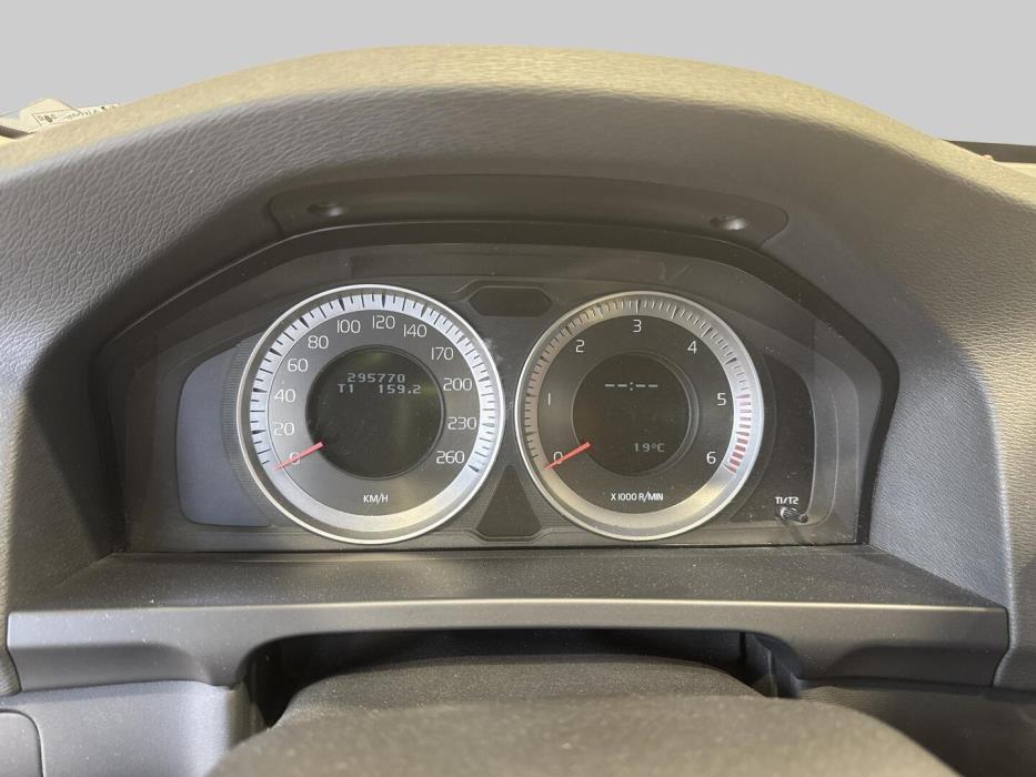 VOLVO V60 2011