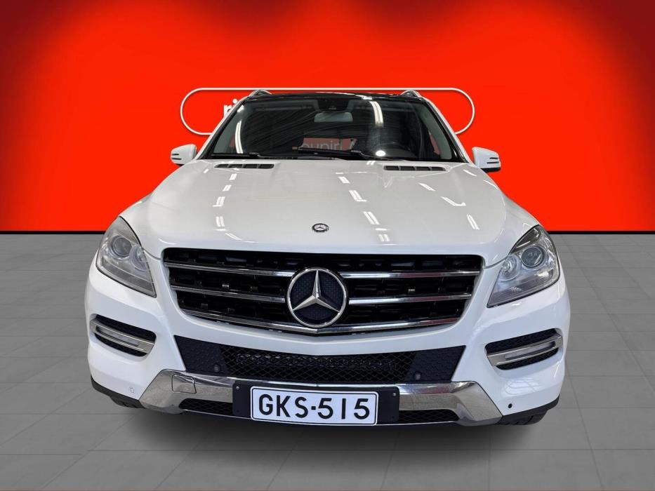 MERCEDES-BENZ ML 2011