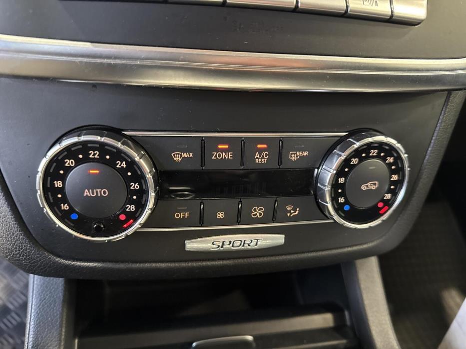 MERCEDES-BENZ ML 2011