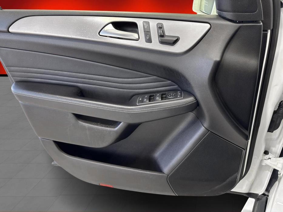 MERCEDES-BENZ ML 2011