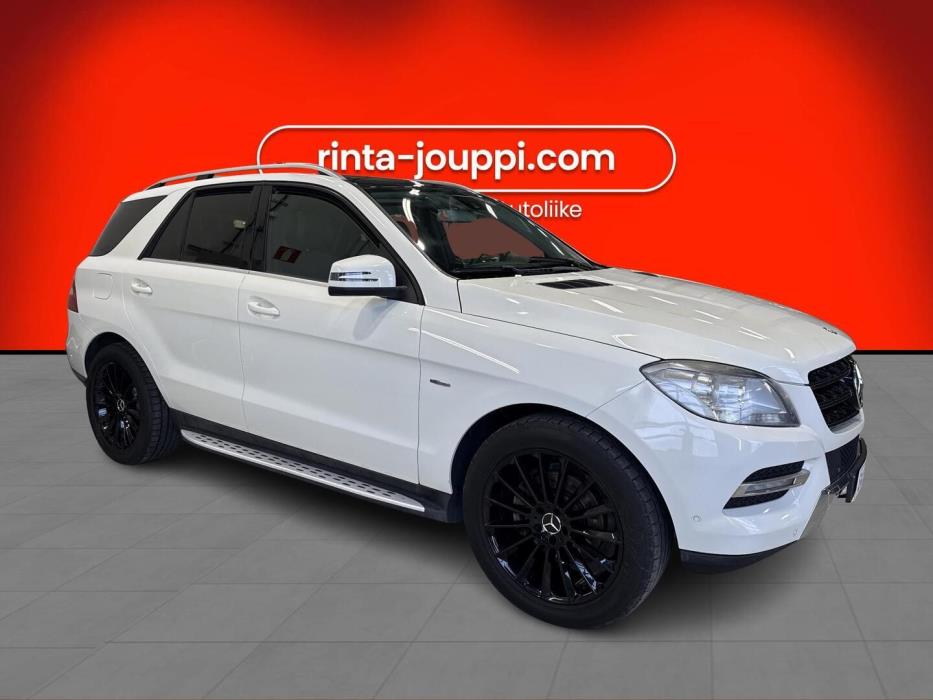 MERCEDES-BENZ ML 2011