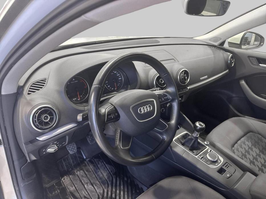 AUDI A3 2016