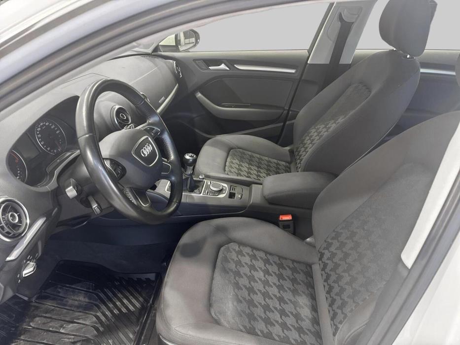 AUDI A3 2016