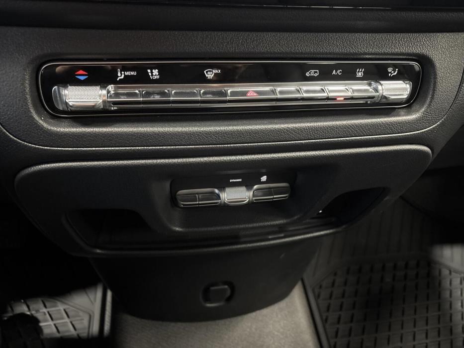 MERCEDES-BENZ Vito 2024