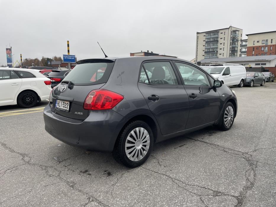 TOYOTA Auris 2007
