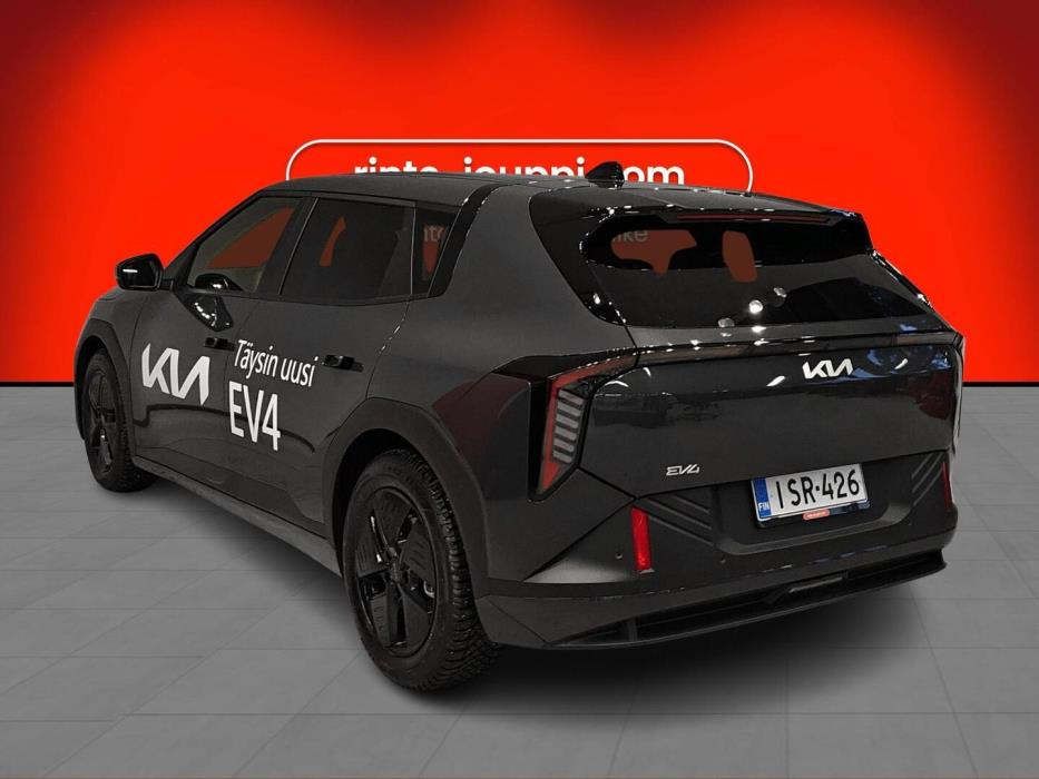 KIA EV4 2026