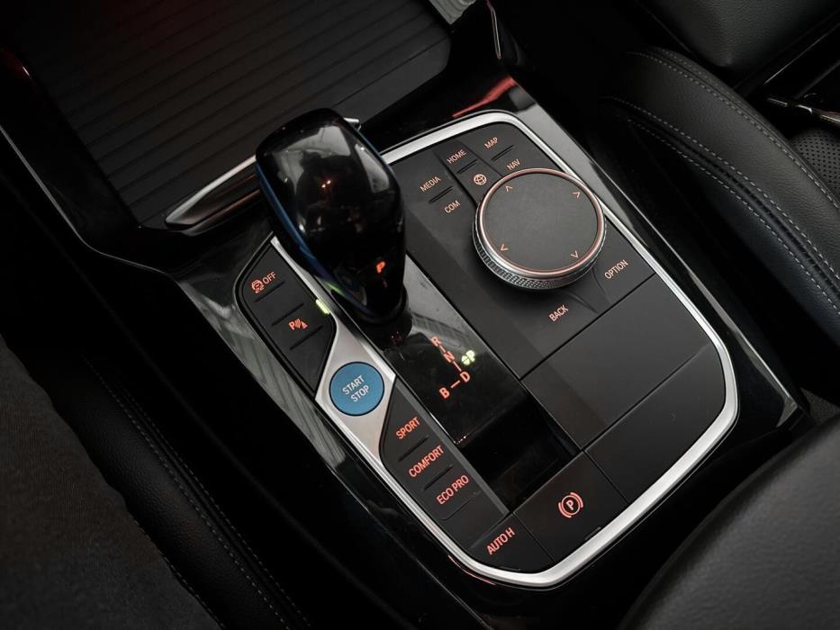 BMW IX3 2022