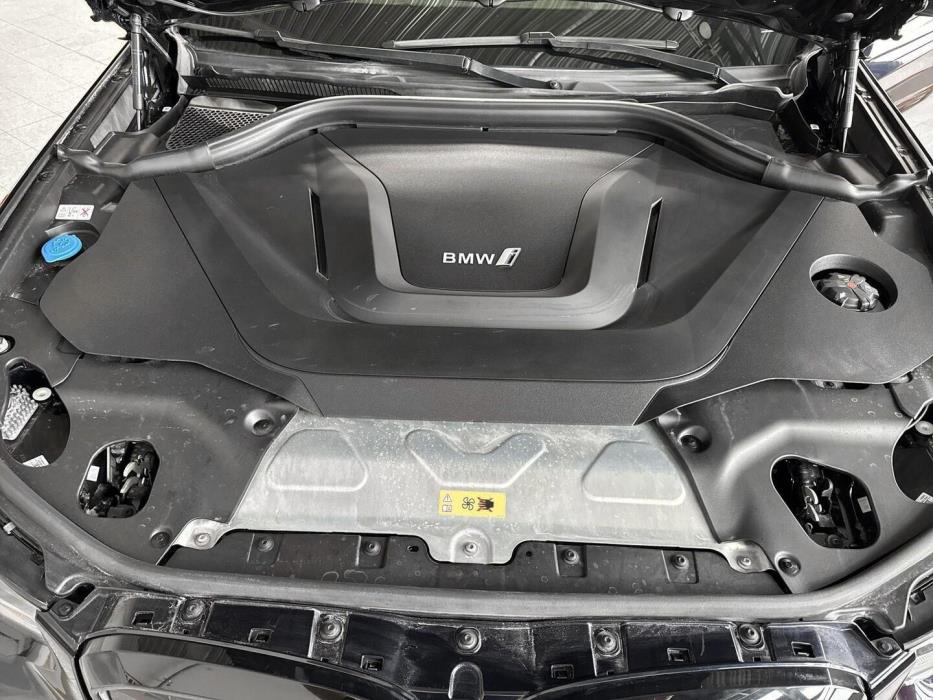 BMW IX3 2022