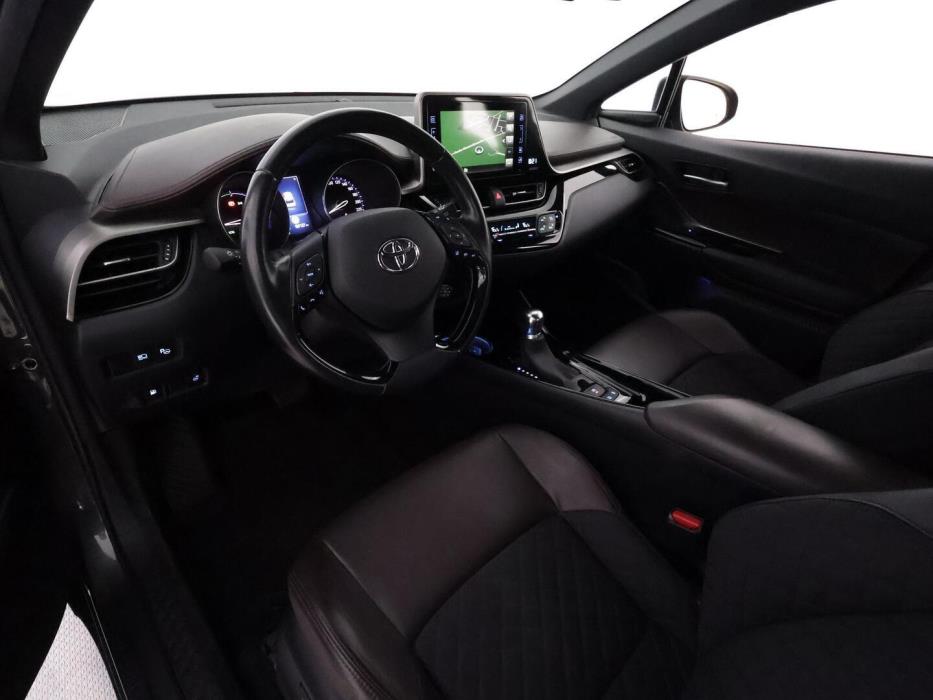 TOYOTA C-HR 2019
