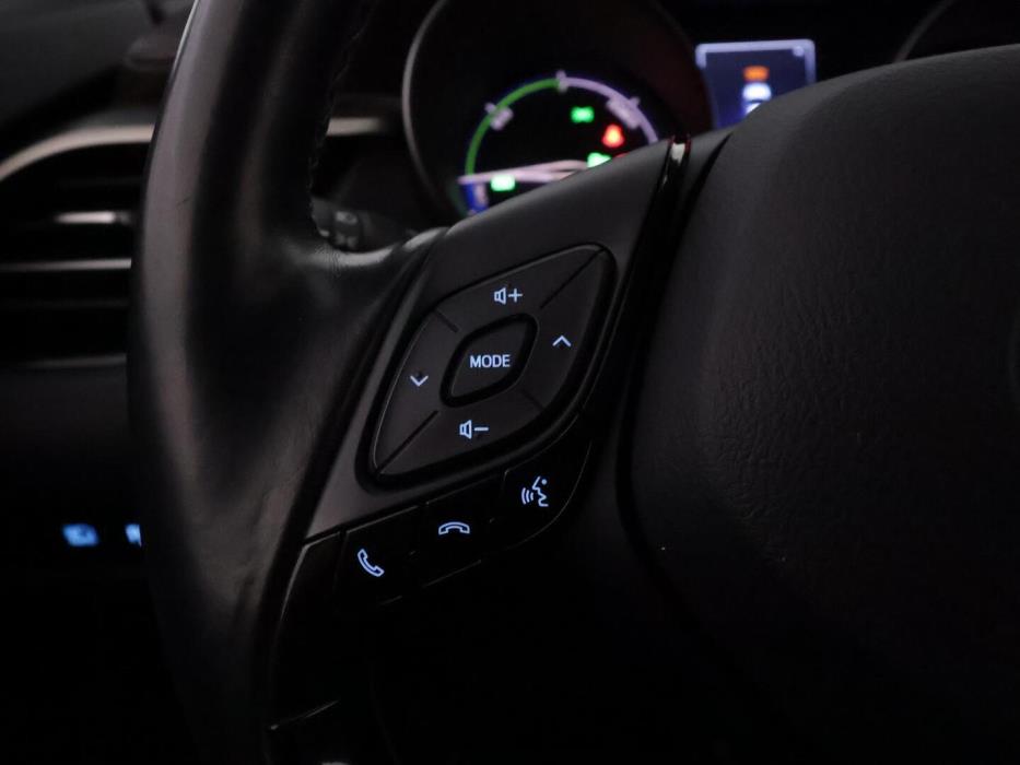 TOYOTA C-HR 2019