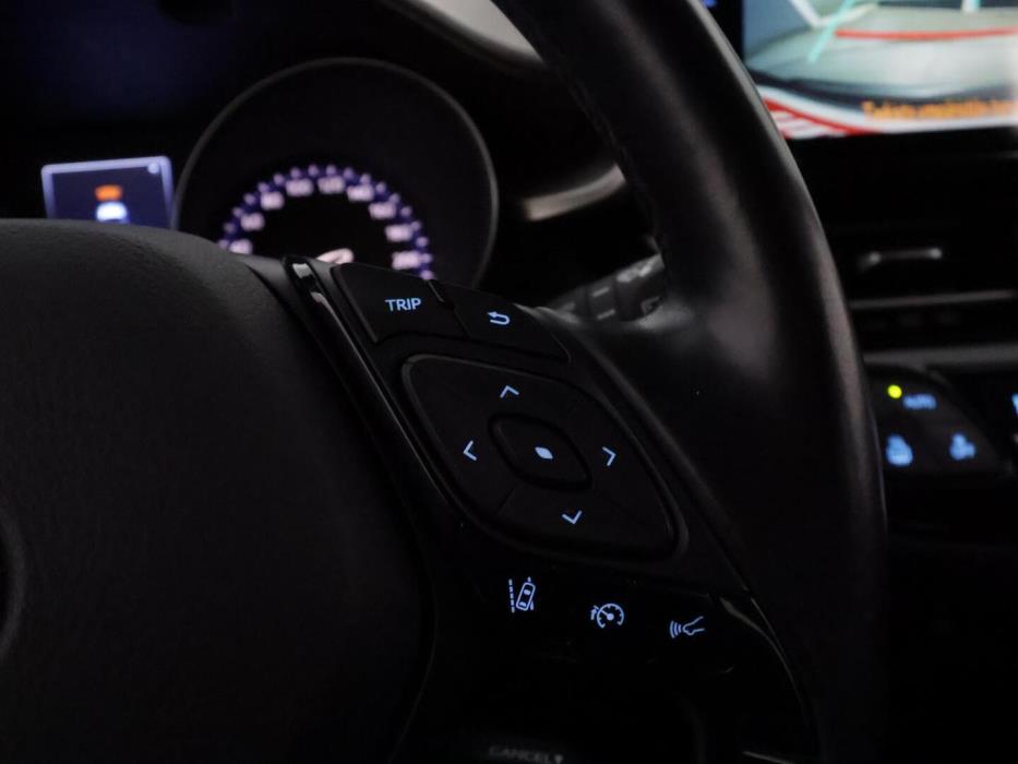 TOYOTA C-HR 2019