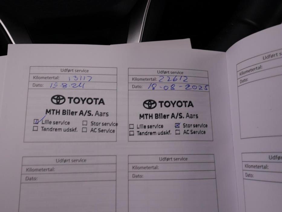 TOYOTA COROLLA CROSS 2023