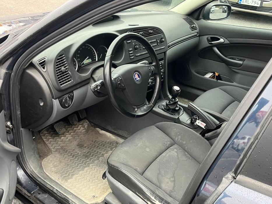 SAAB 9-3 2005