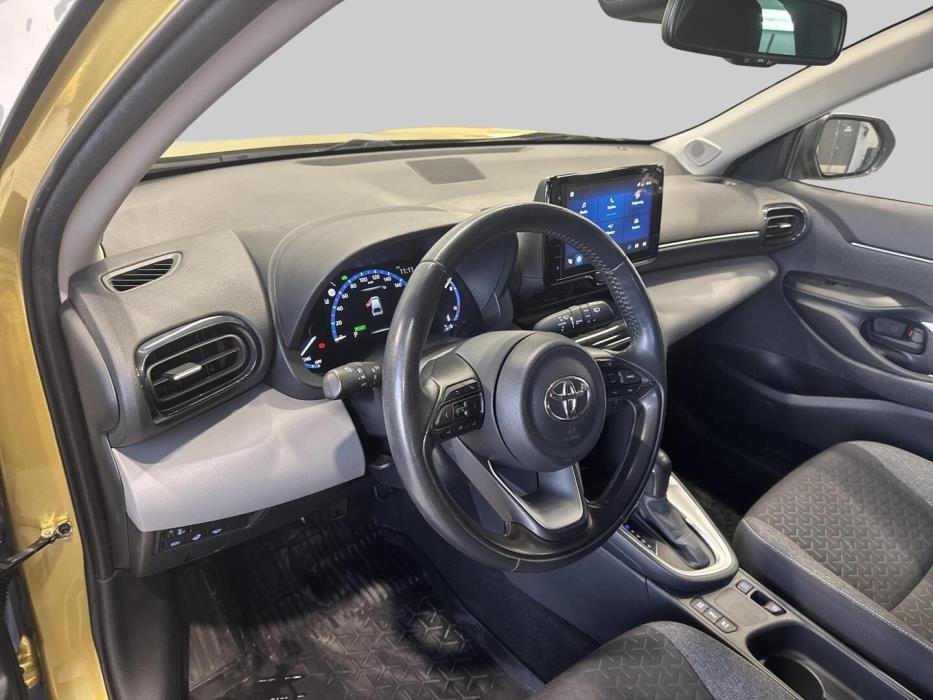 TOYOTA Yaris Cross 2022