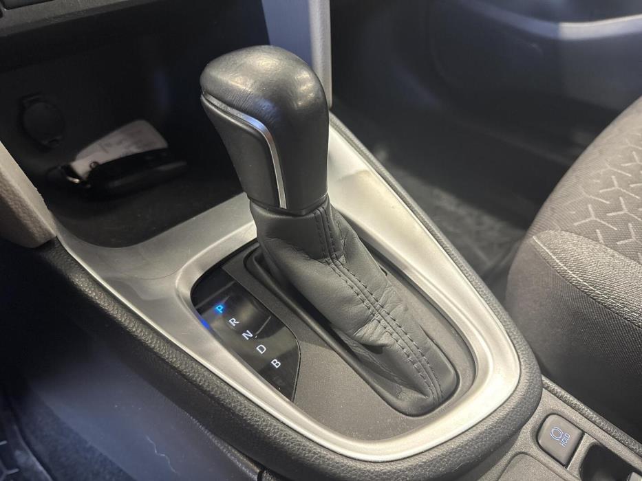 TOYOTA Yaris Cross 2022