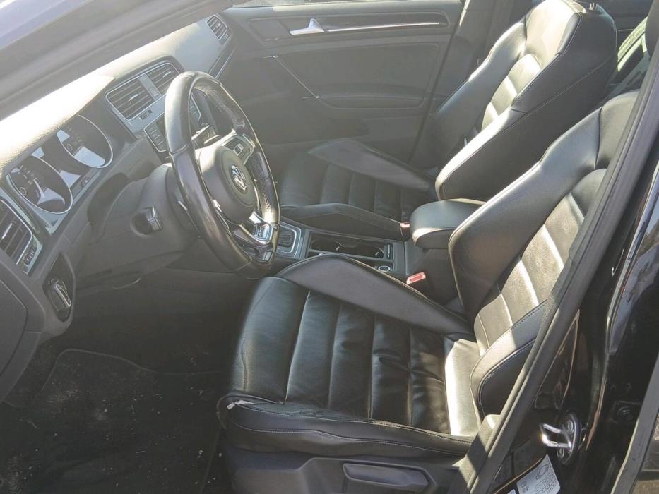 VOLKSWAGEN Golf 2015