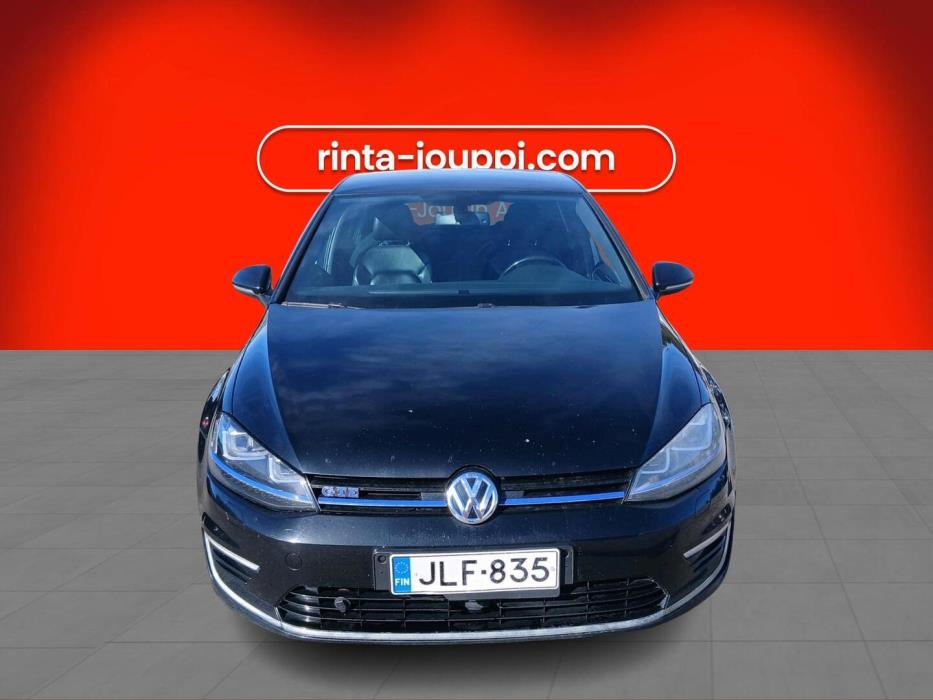 VOLKSWAGEN Golf 2015