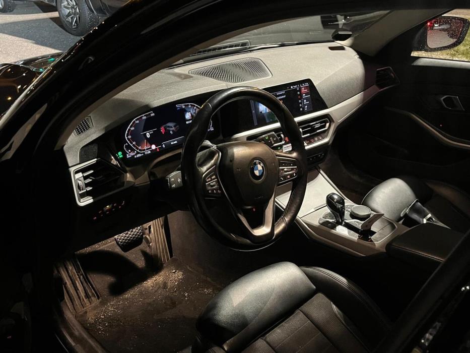 BMW 320 2021