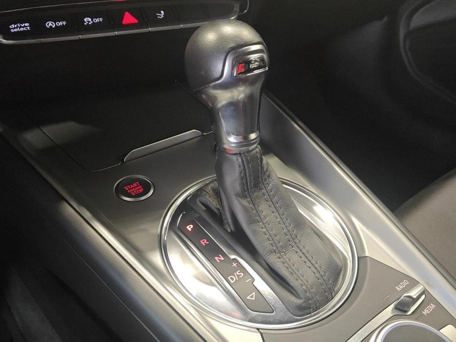 AUDI TT 2015