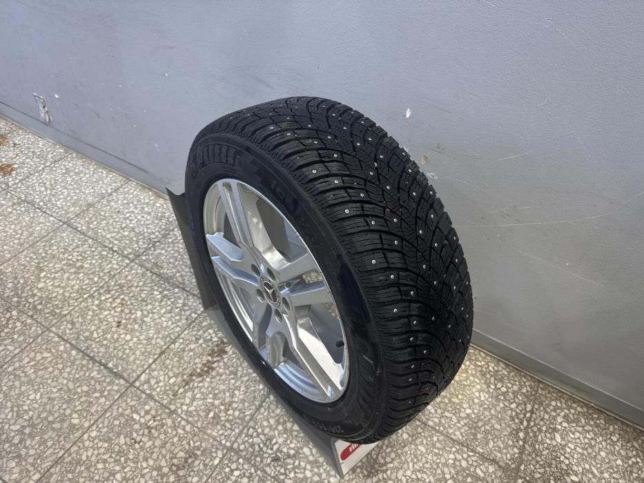 MERCEDES-BENZ GLA 2021