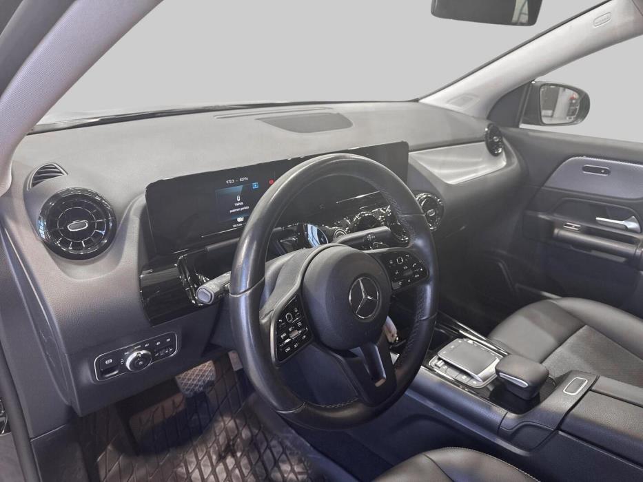 MERCEDES-BENZ GLA 2021