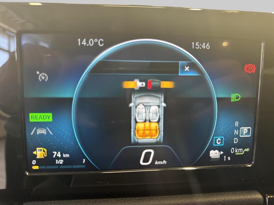 MERCEDES-BENZ GLA 2021