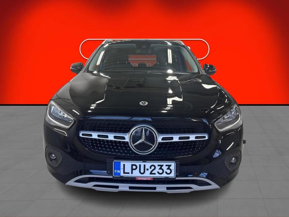 MERCEDES-BENZ GLA 2021