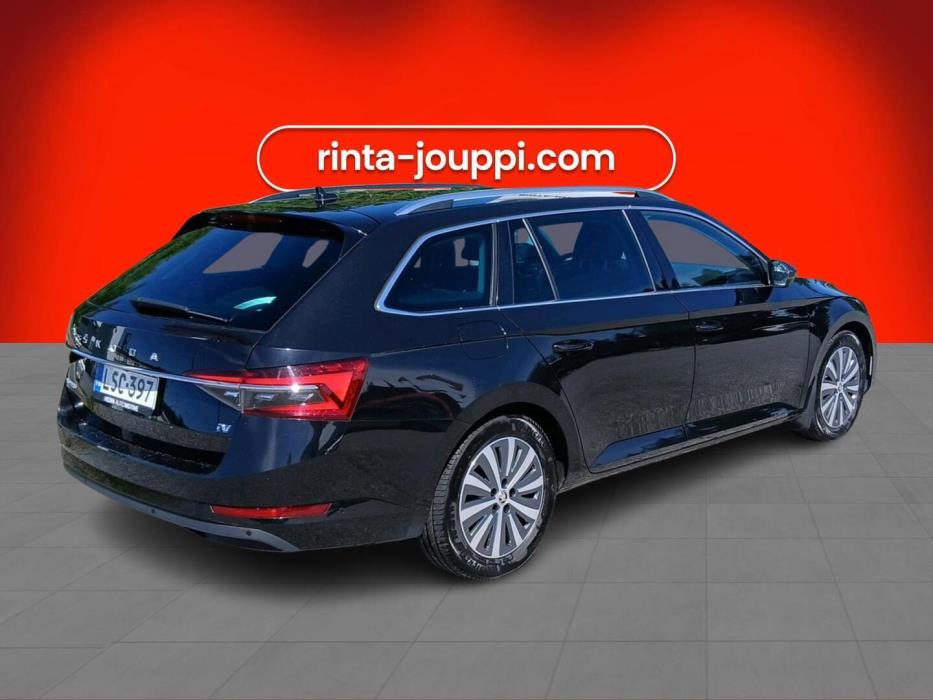 SKODA SUPERB 2023