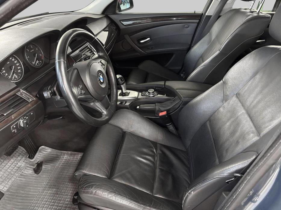 BMW 520 2009