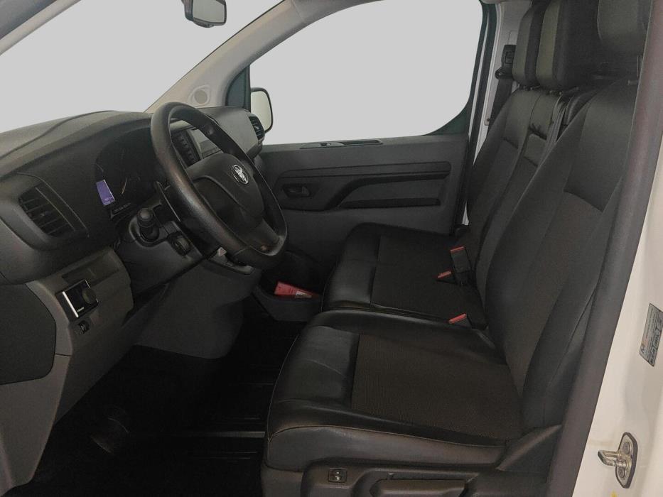 TOYOTA Proace 2017