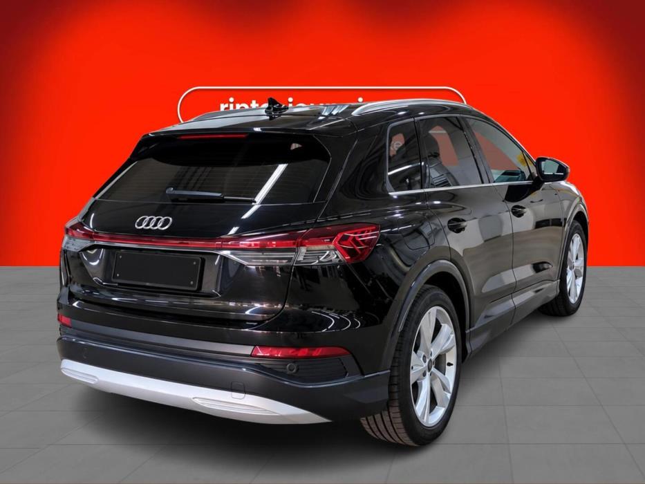 AUDI Q4 e-tron 2024
