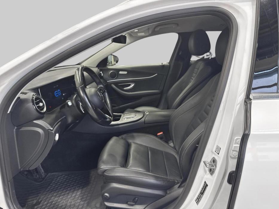 MERCEDES-BENZ E 2021
