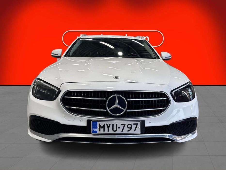 MERCEDES-BENZ E 2021