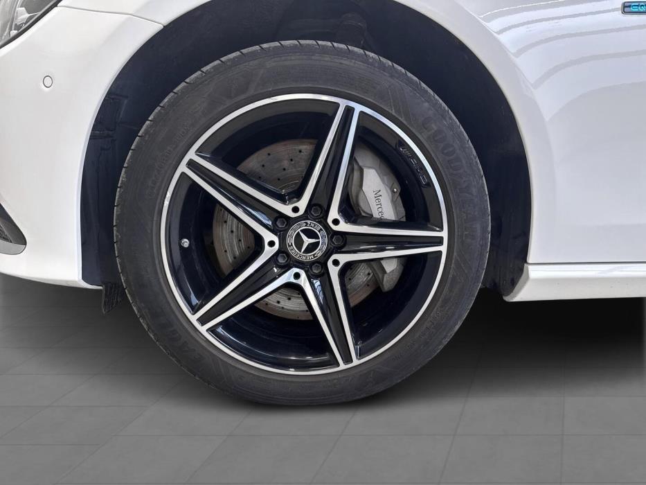 MERCEDES-BENZ E 2021