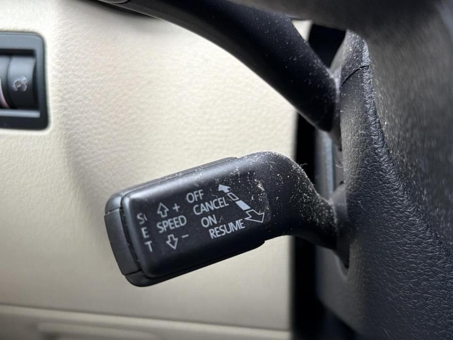 VOLKSWAGEN TIGUAN 2012