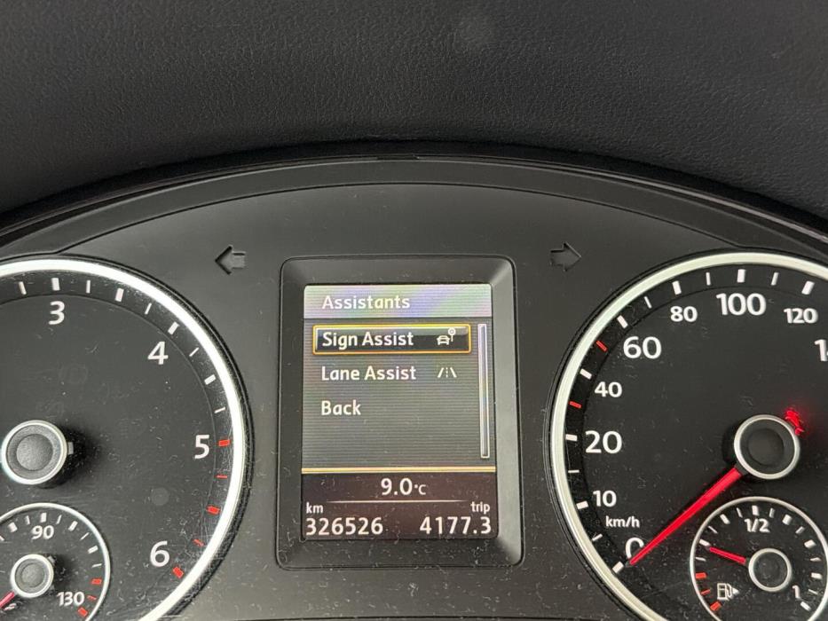 VOLKSWAGEN TIGUAN 2012